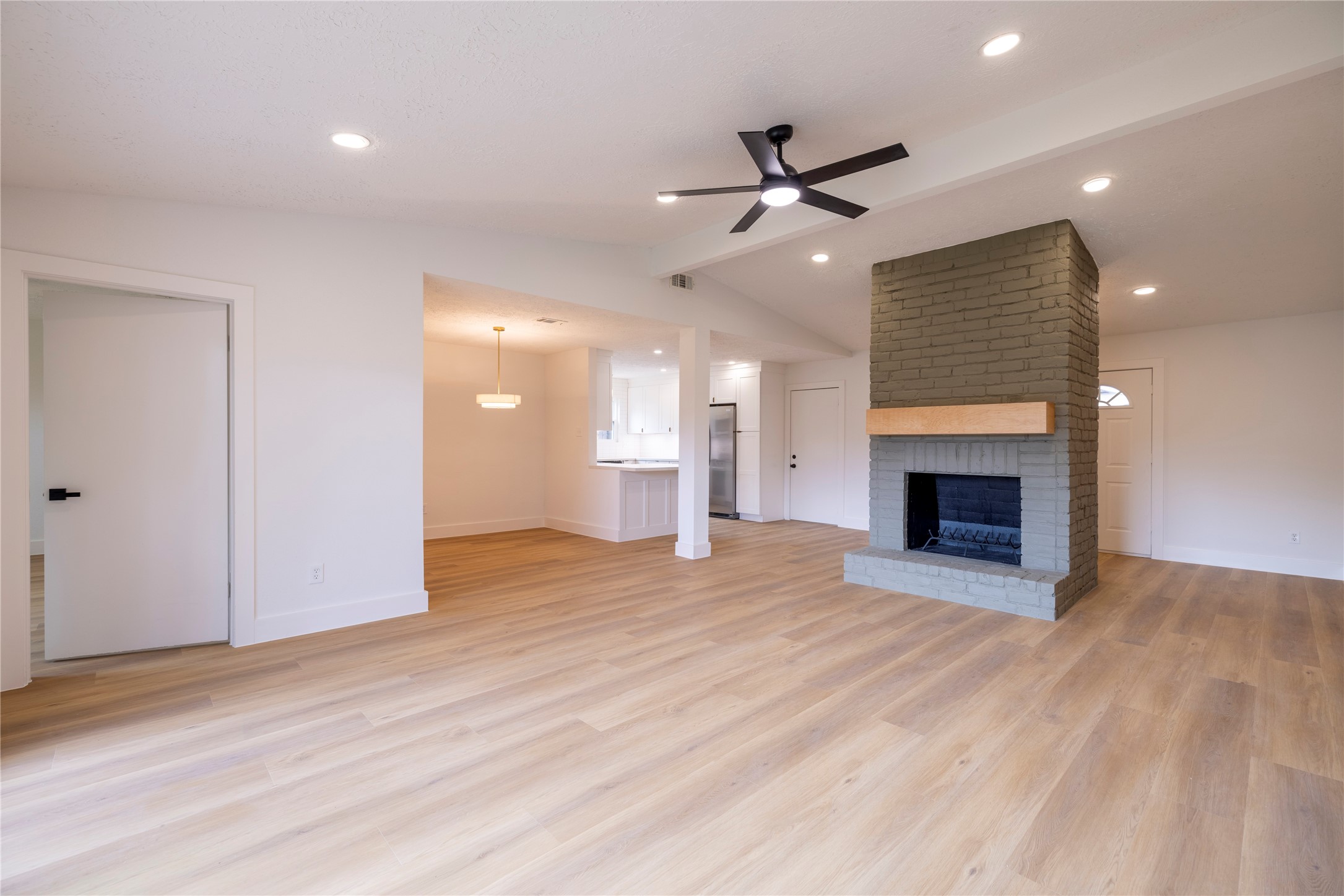 8619 Upperbrook Street Houston TX 77064
