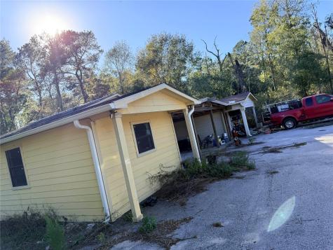 719 County Road 3880 Cleveland TX 77328