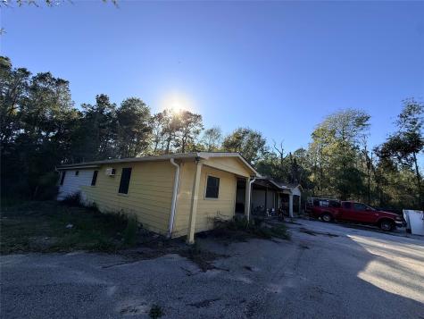 719 County Road 3880 Cleveland TX 77328
