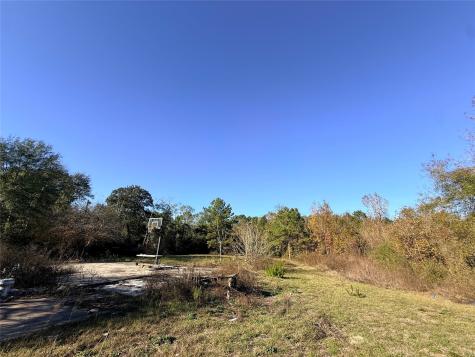 719 County Road 3880 Cleveland TX 77328
