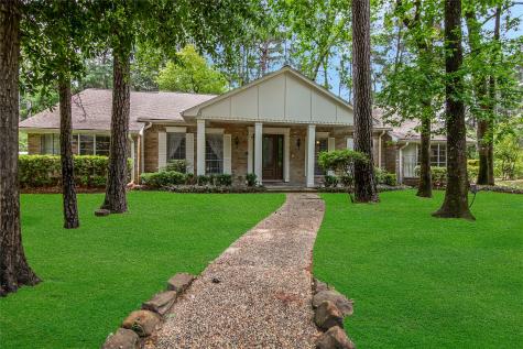 6 Kings Creek Drive Kingwood TX 77339