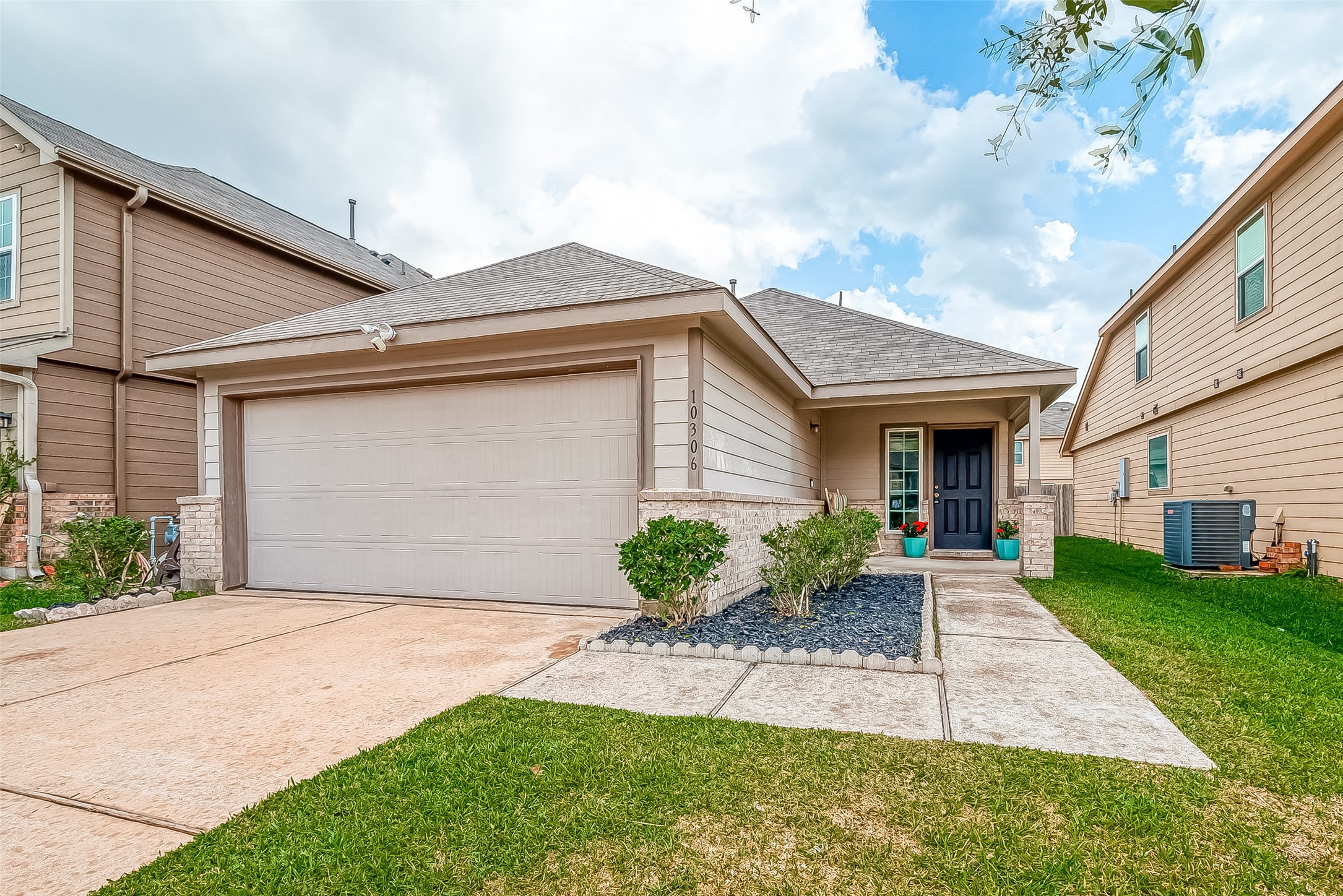 10306 White Fir Villa Avenue Houston TX 77044
