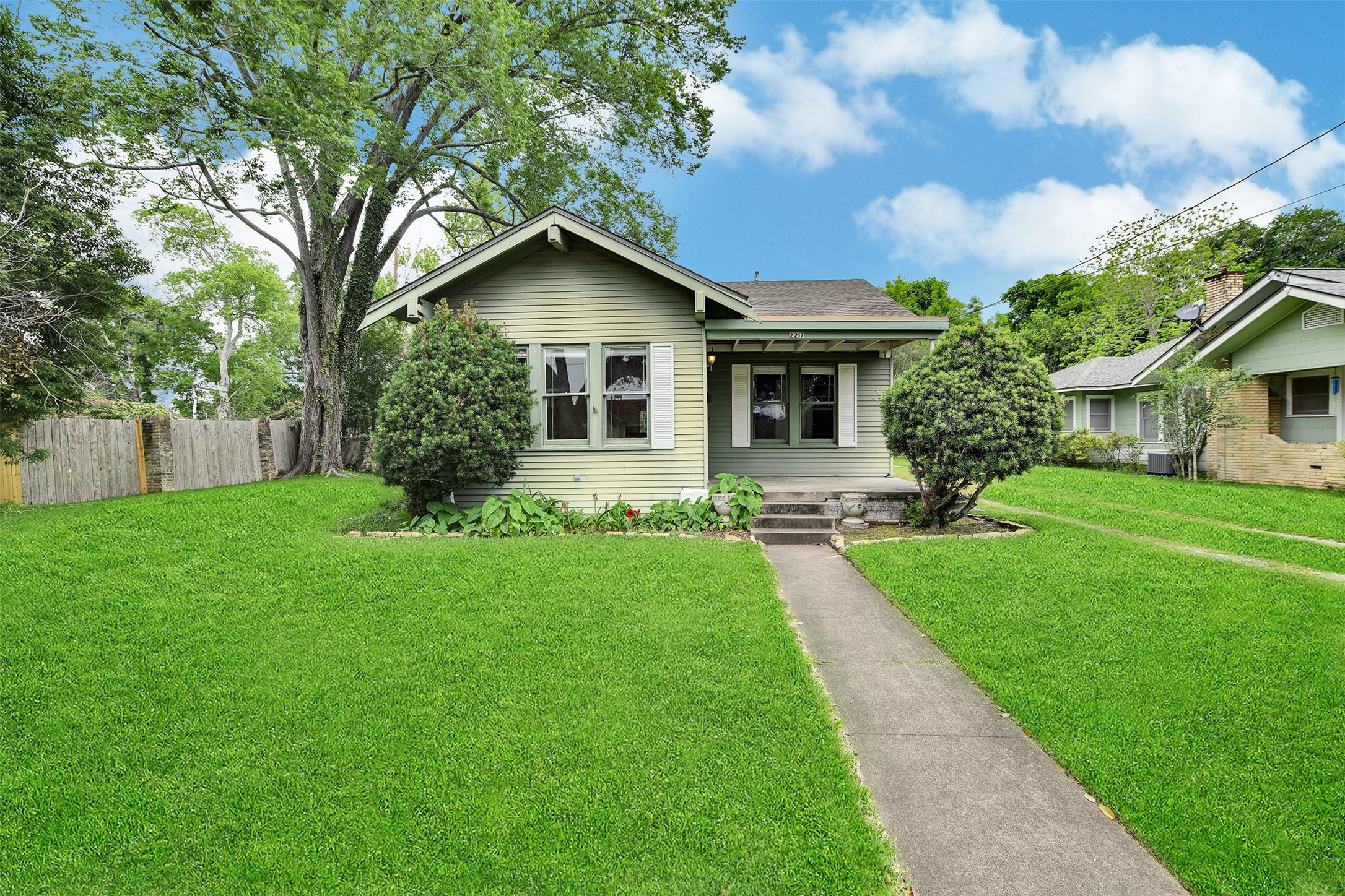 2217 Cos Street Liberty TX 77575