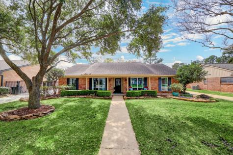 10011 Briar Rose Drive Houston TX 77042
