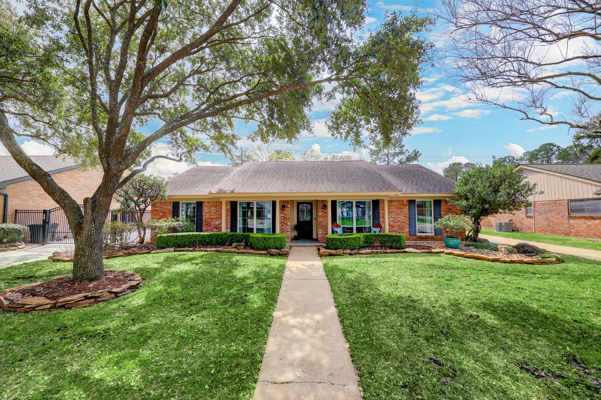 10011 Briar Rose Drive Houston TX 77042