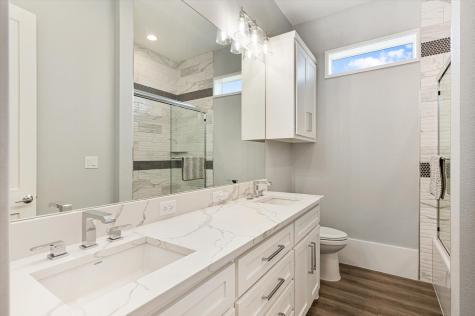 2419 Audubon Avenue Gilchrist TX 77617