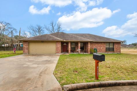 4121 Twin Drive E Santa Fe TX 77510