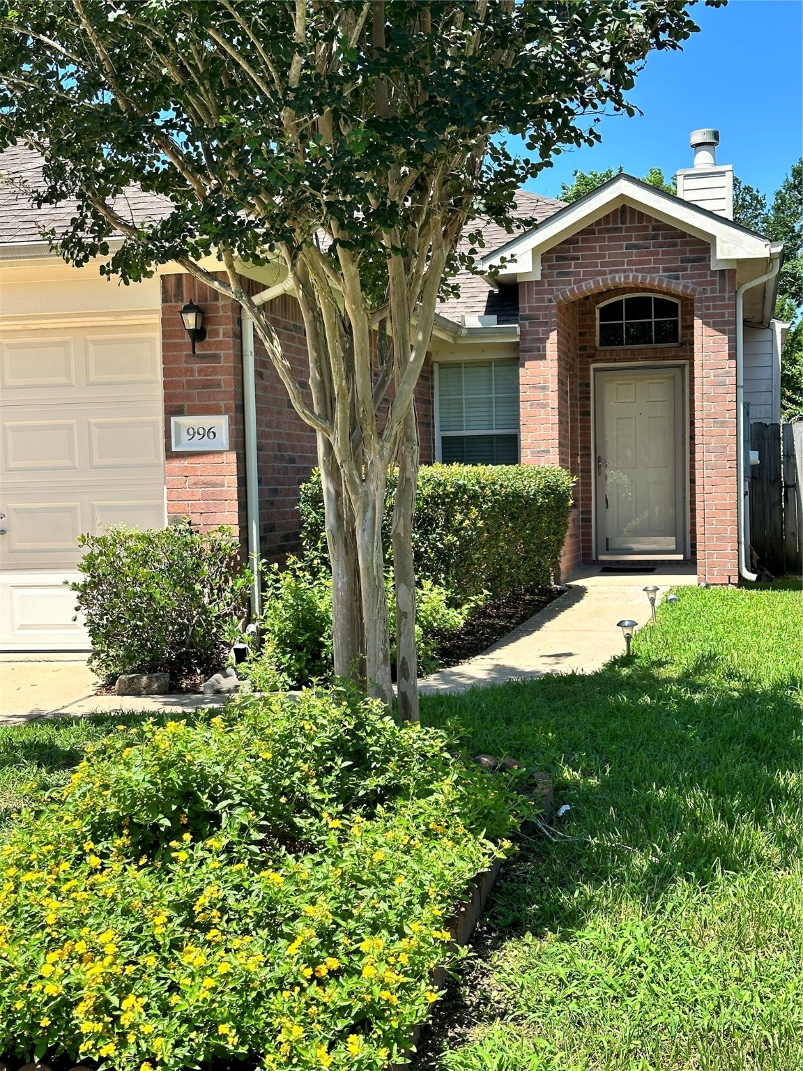 996 Jefferson Street Alvin TX 77511