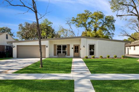 5718 Cerritos Drive Houston TX 77035