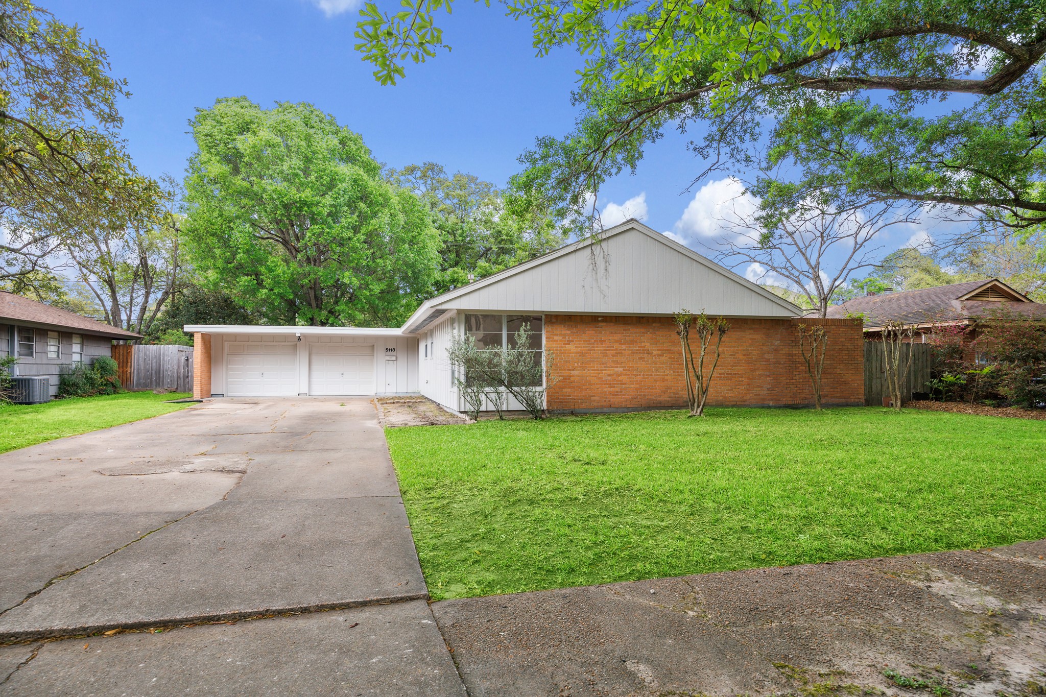 5118 Carew Street Houston TX 77096