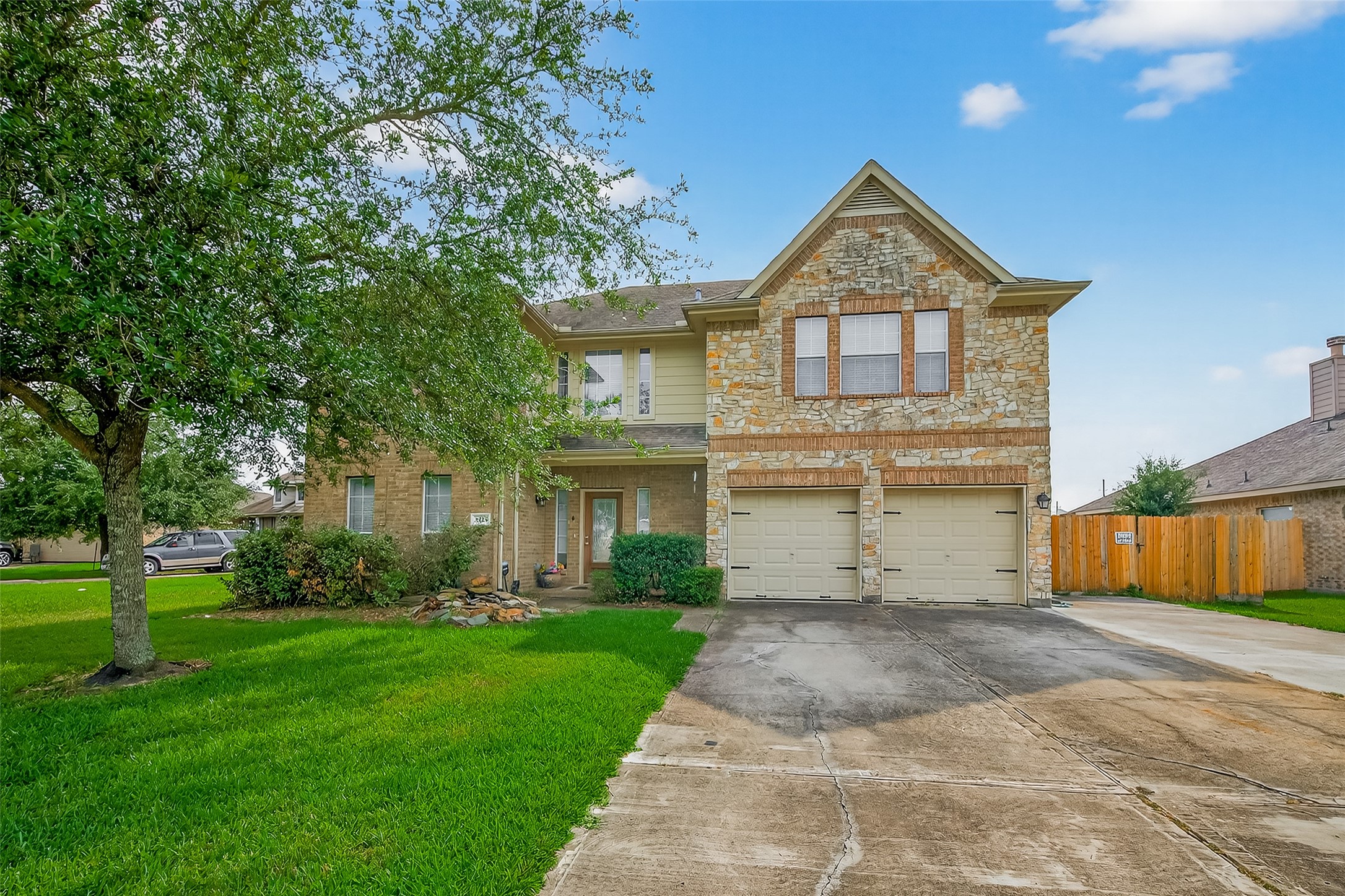 8215 Shady Grove Street Baytown TX 77523