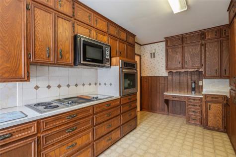 418 E Strand Street El Campo TX 77437