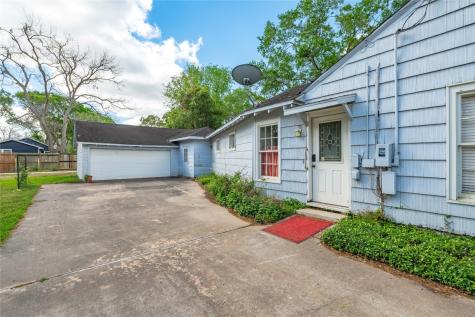 418 E Strand Street El Campo TX 77437