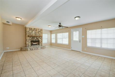 433 Southern Oaks Drive Lake Jackson TX 77566