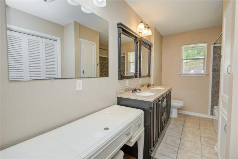 433 Southern Oaks Drive Lake Jackson TX 77566