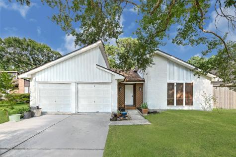 4001 Stoneybrook Street Baytown TX 77521