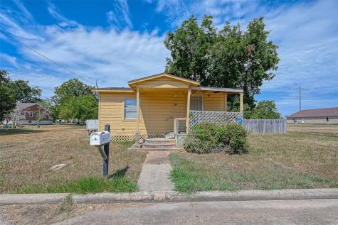 803 Mattie Street Wharton TX 77488