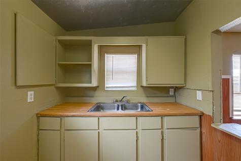 803 Mattie Street Wharton TX 77488
