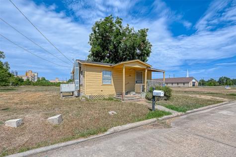 803 Mattie Street Wharton TX 77488