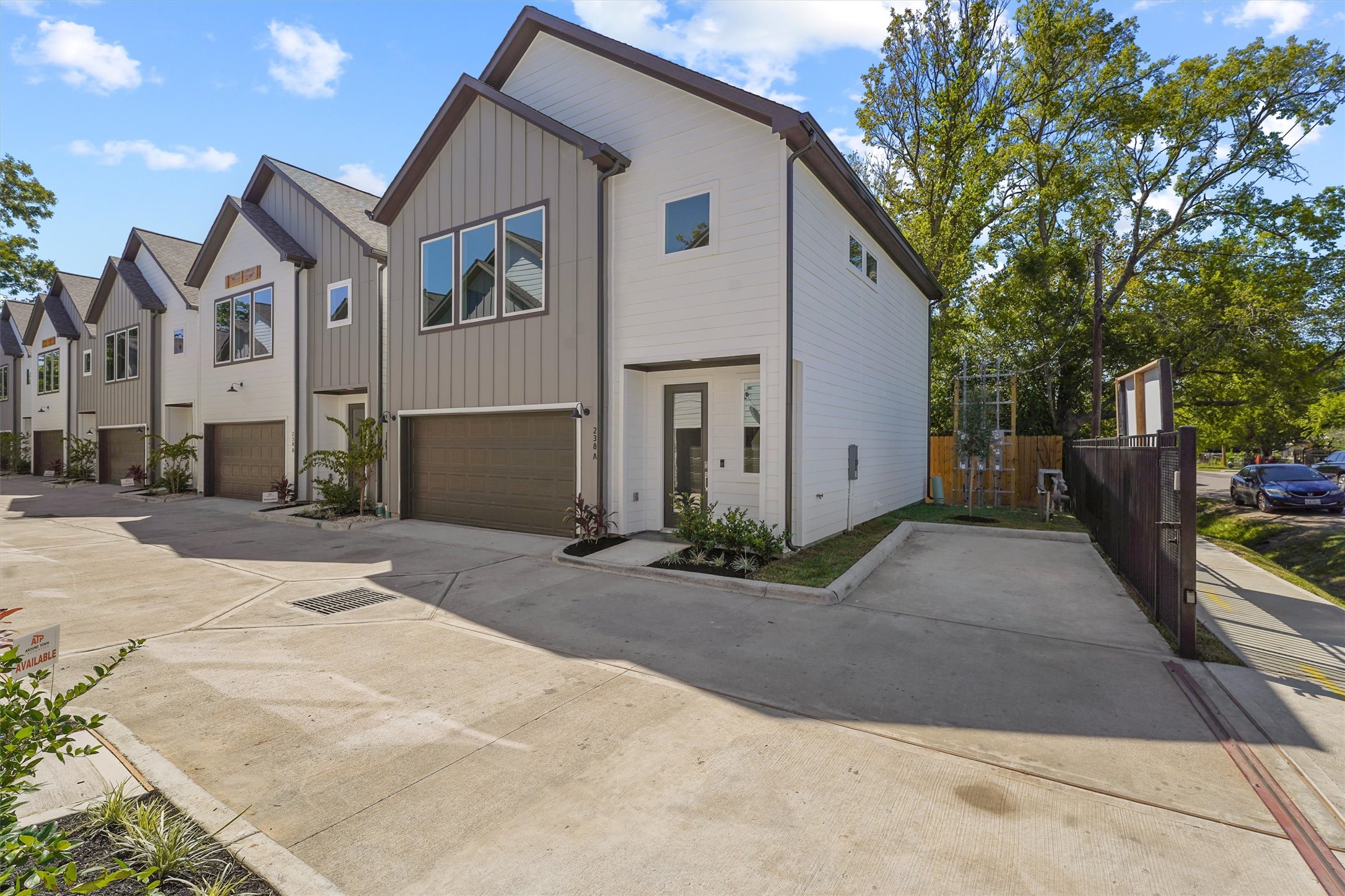 238 Julia Street B Houston TX 77022