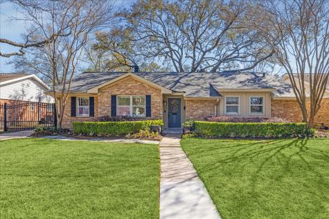 1055 Chantilly Lane Houston TX 77018