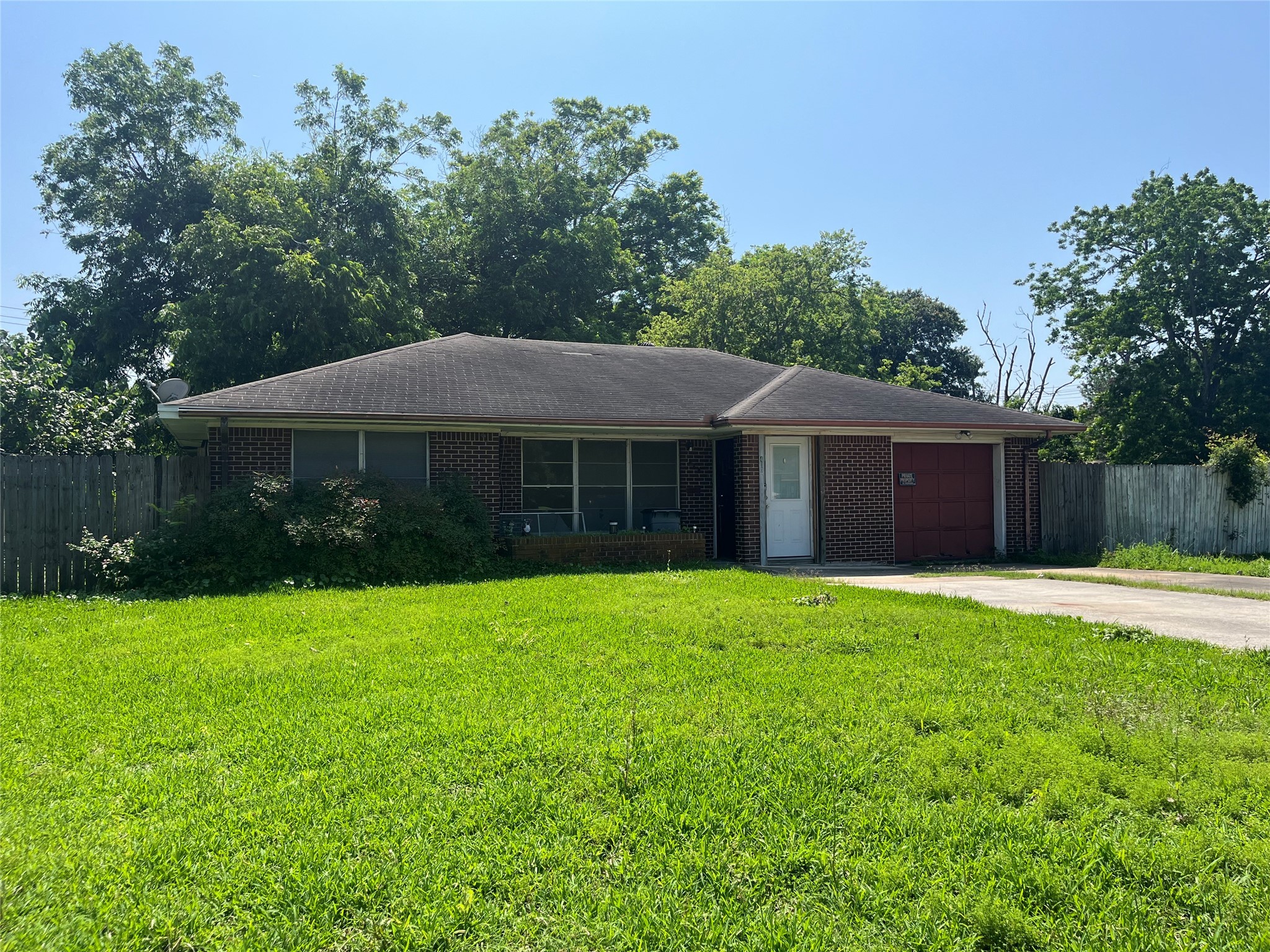 410 S Iowa Street La Porte TX 77571