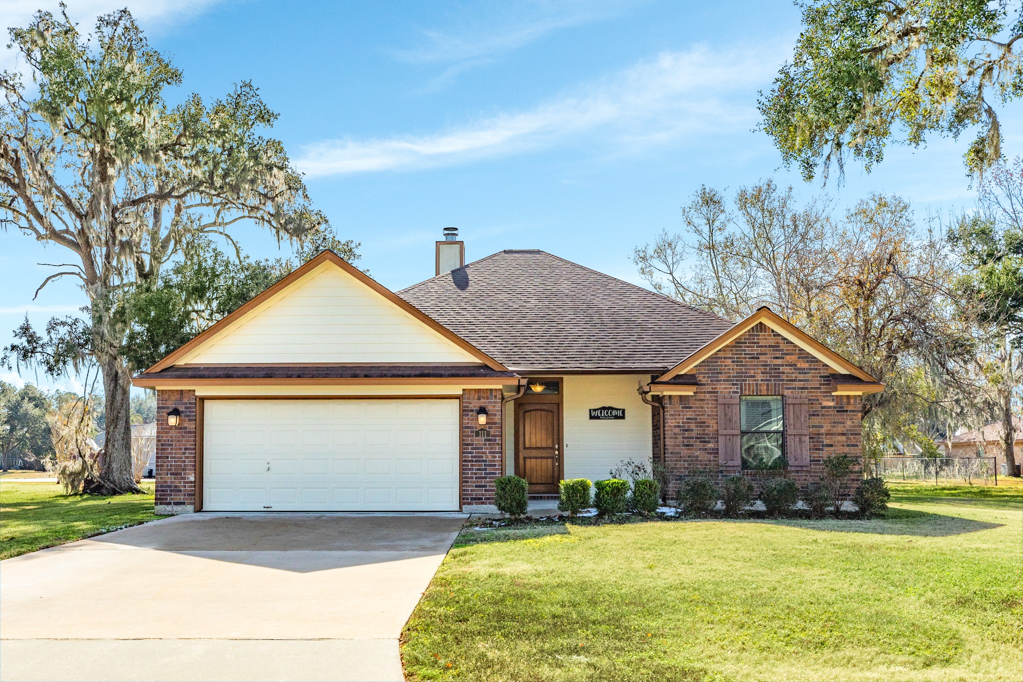 111 Pecan Valley Drive West Columbia TX 77486
