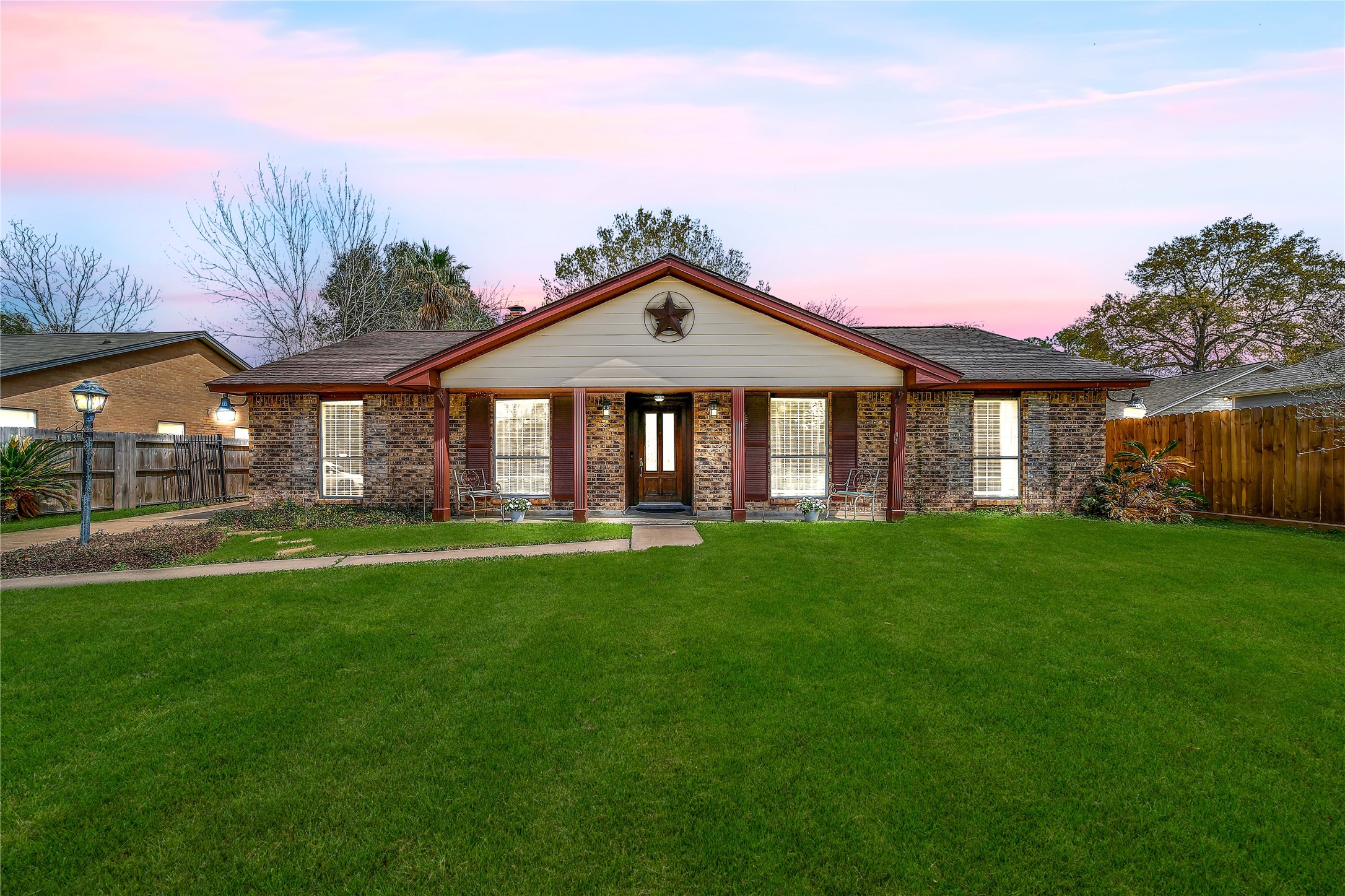 15535 Edenvale Street Friendswood TX 77546