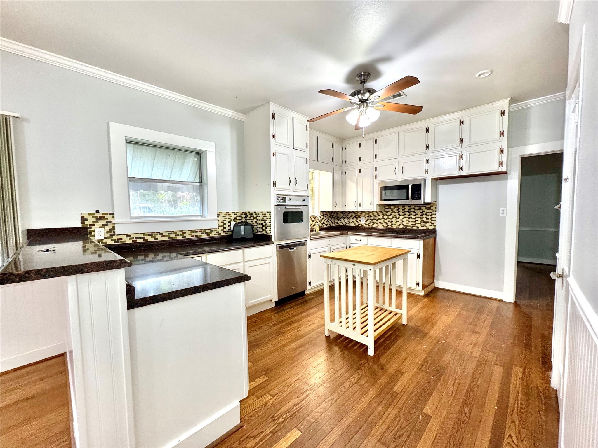 817 W Sidnor Street Alvin TX 77511