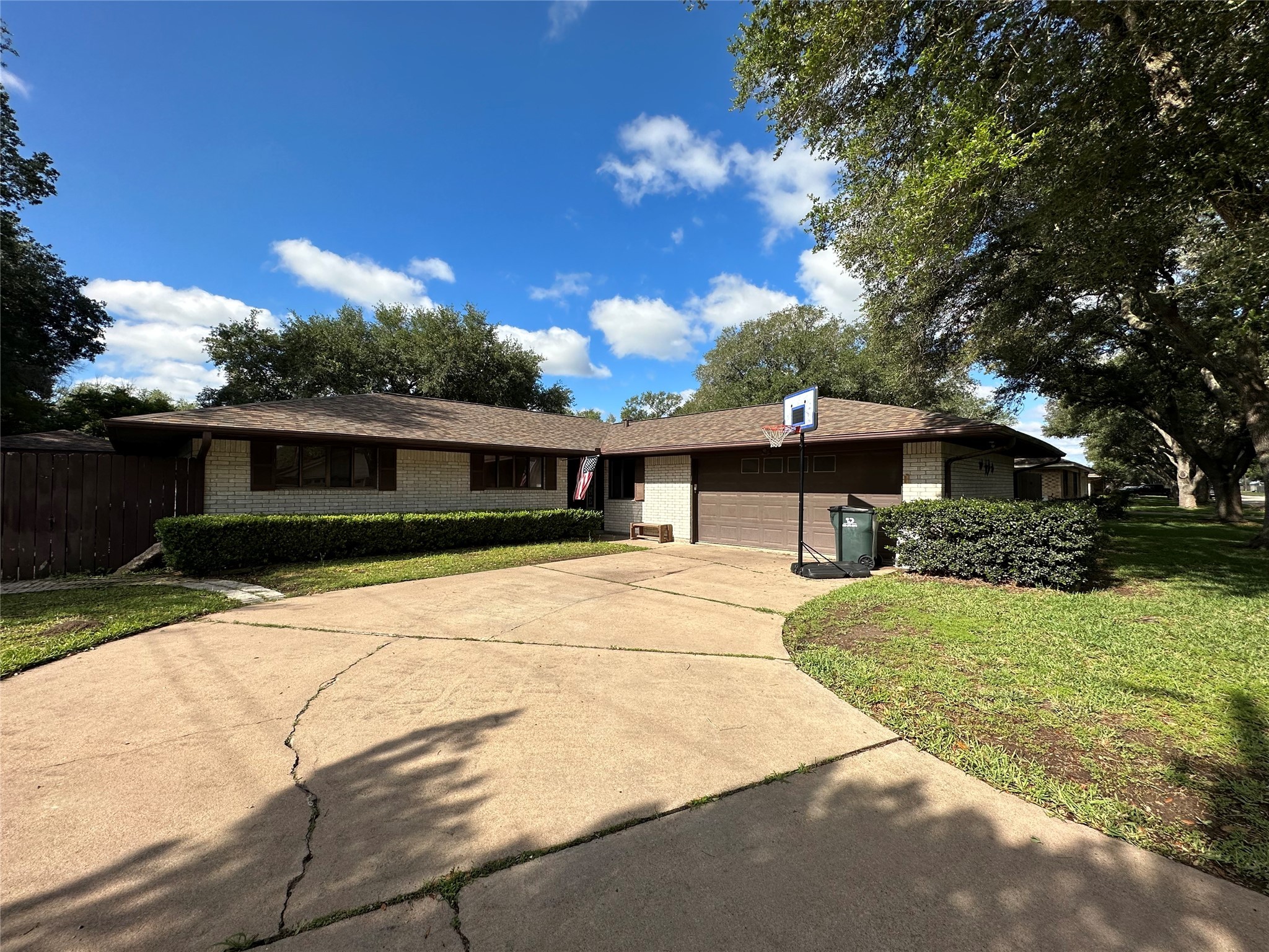 1205 Humphrey Lane El Campo TX 77437