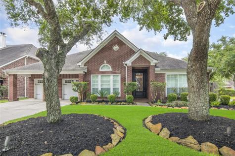 2908 Autumn Cove Court Friendswood TX 77546