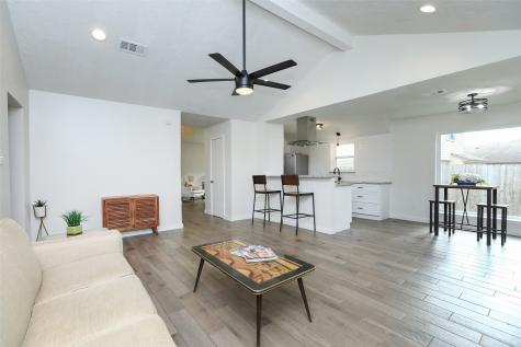 14827 Sandy Creek Drive Houston TX 77070