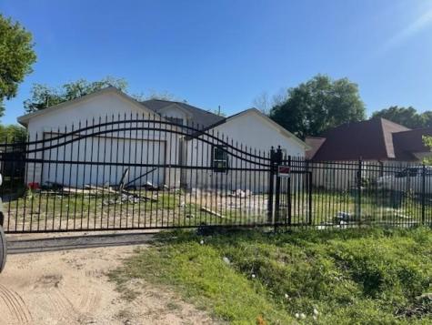 8422 Tareyton Lane Houston TX 77075
