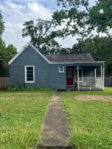2312 Edgewood Street Liberty TX 77575