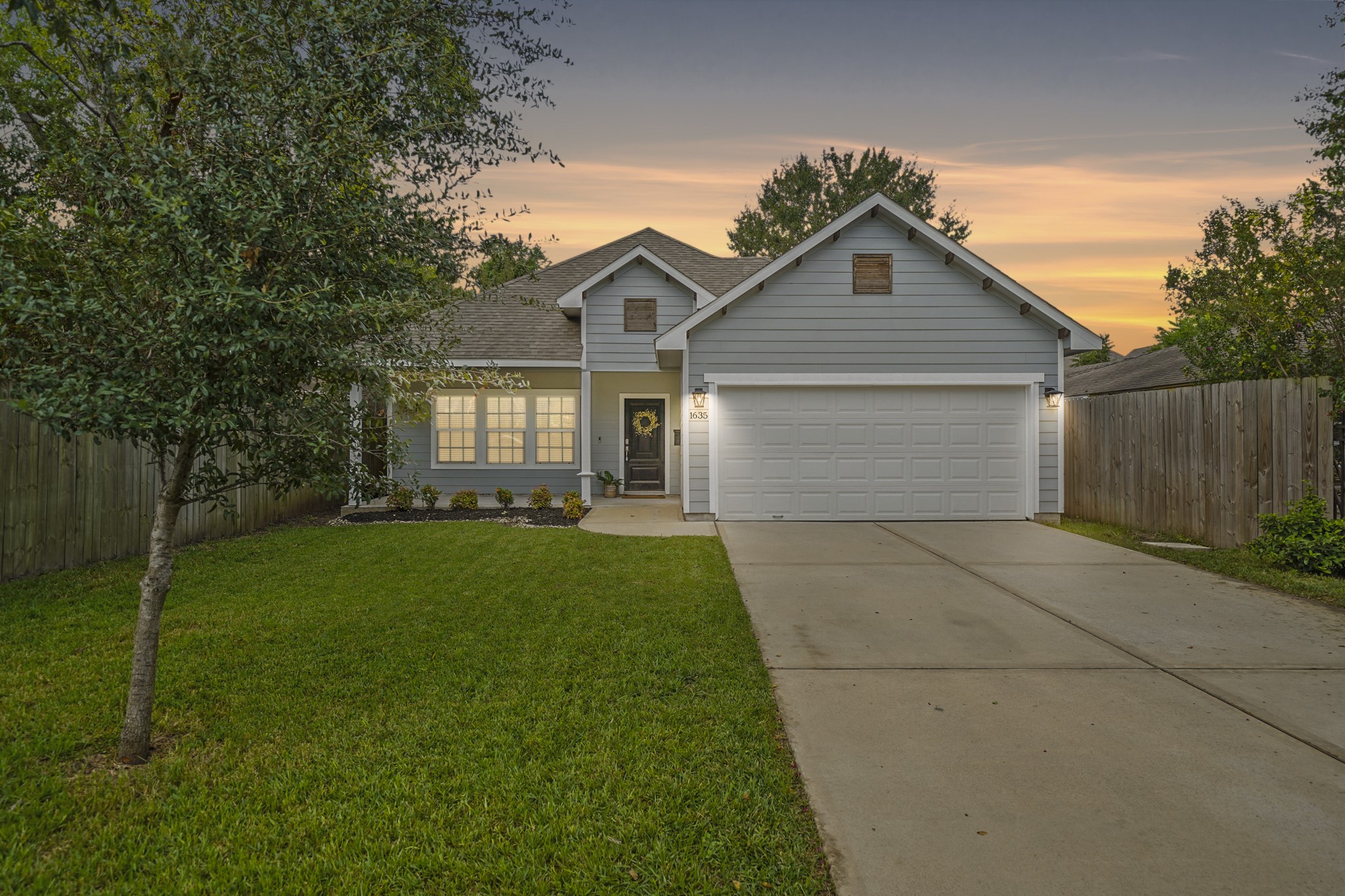 1635 Tabor Street Houston TX 77009