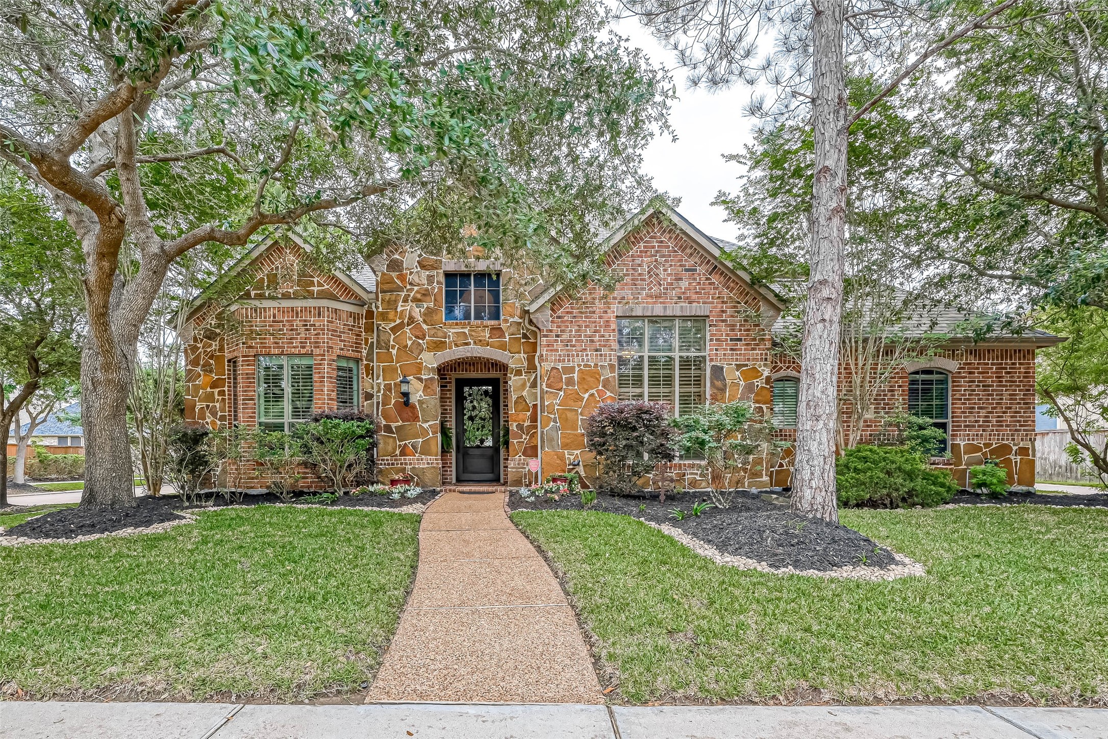 5903 Hawthorne Garden Way Katy TX 77494