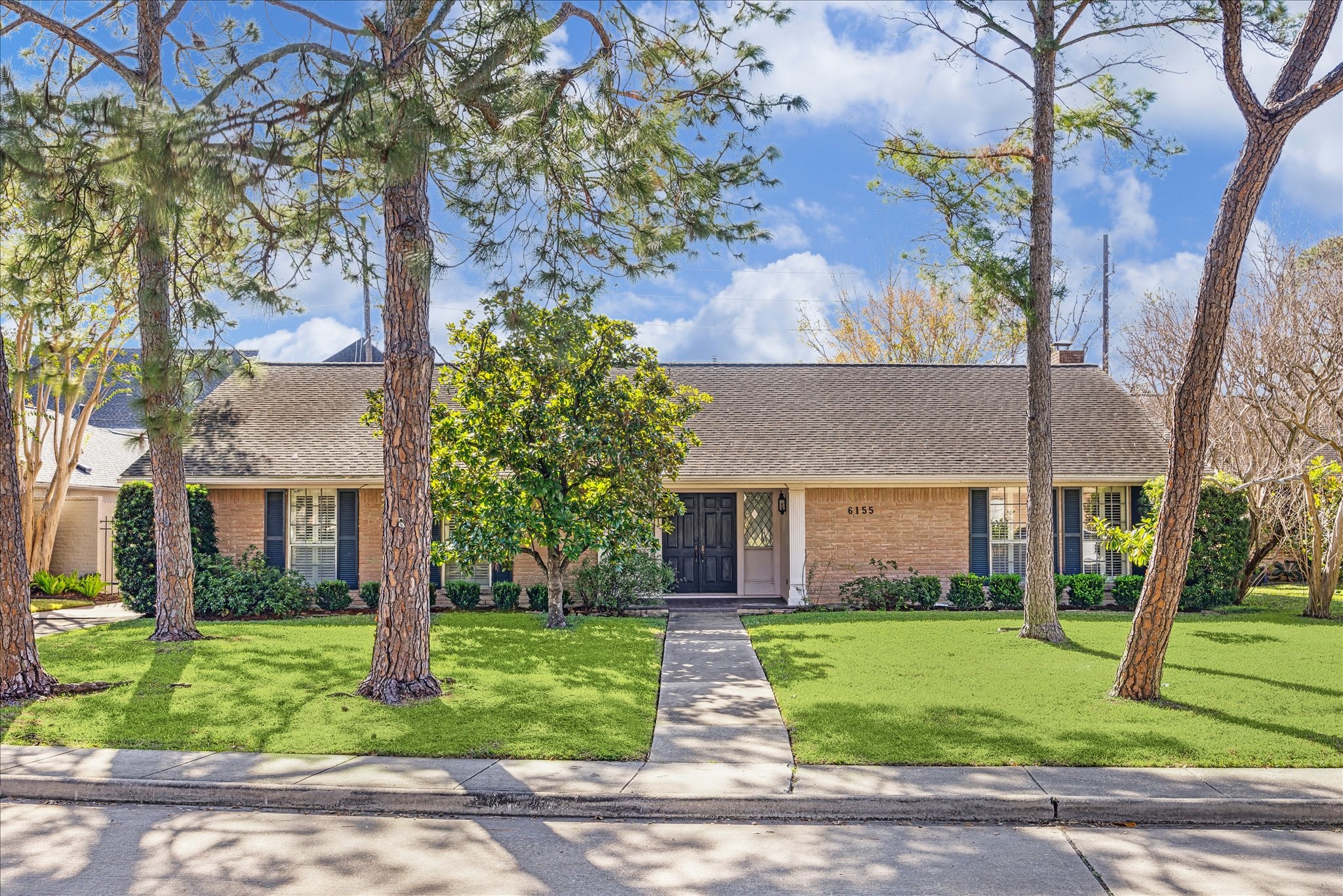 6155 Ella Lee Lane Houston TX 77057
