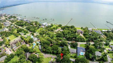 1100 Kipp Avenue Kemah TX 77565