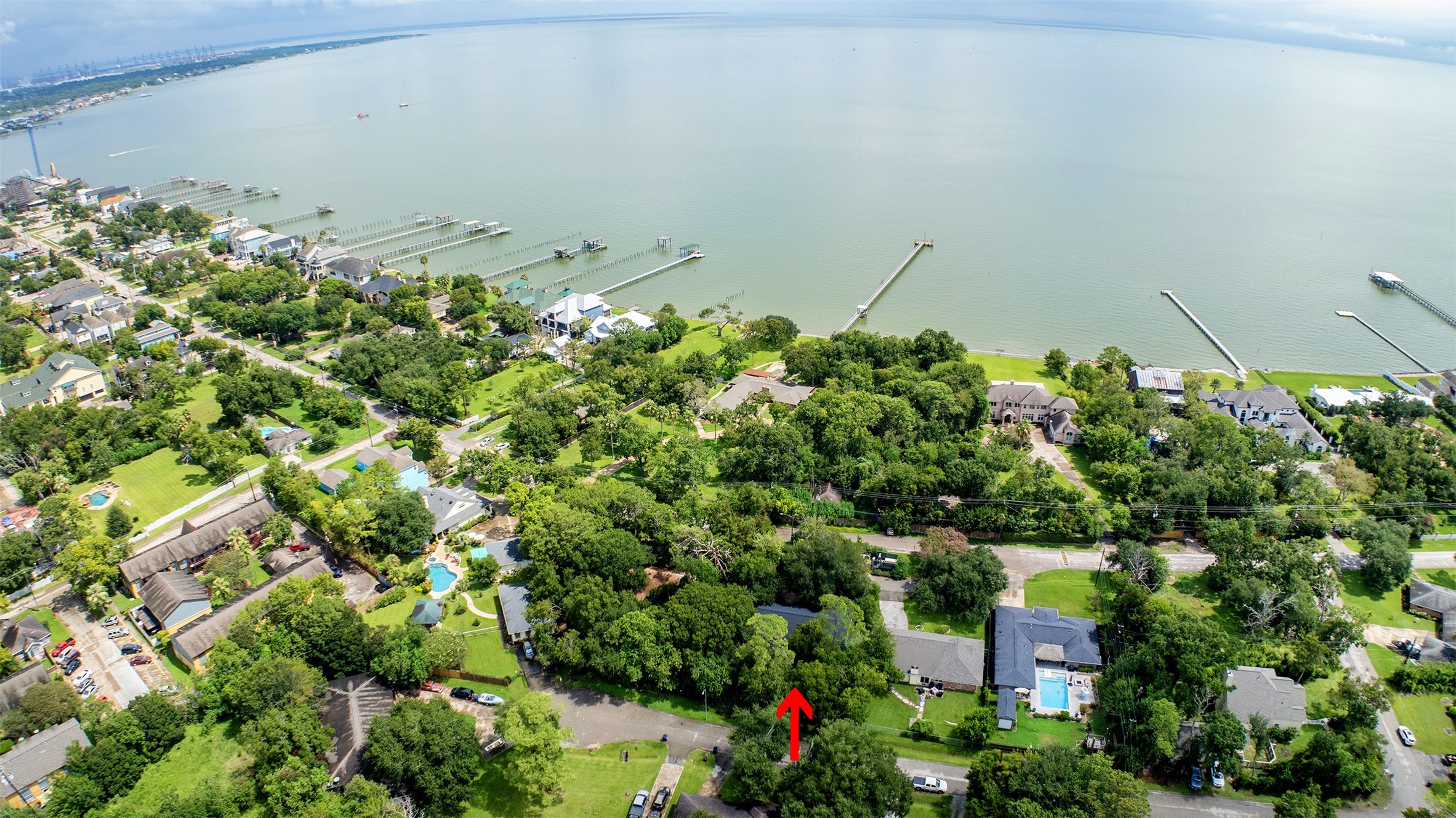 1100 Kipp Avenue Kemah TX 77565