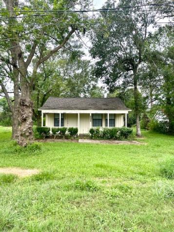 15306 Highway 36 Needville TX 77461