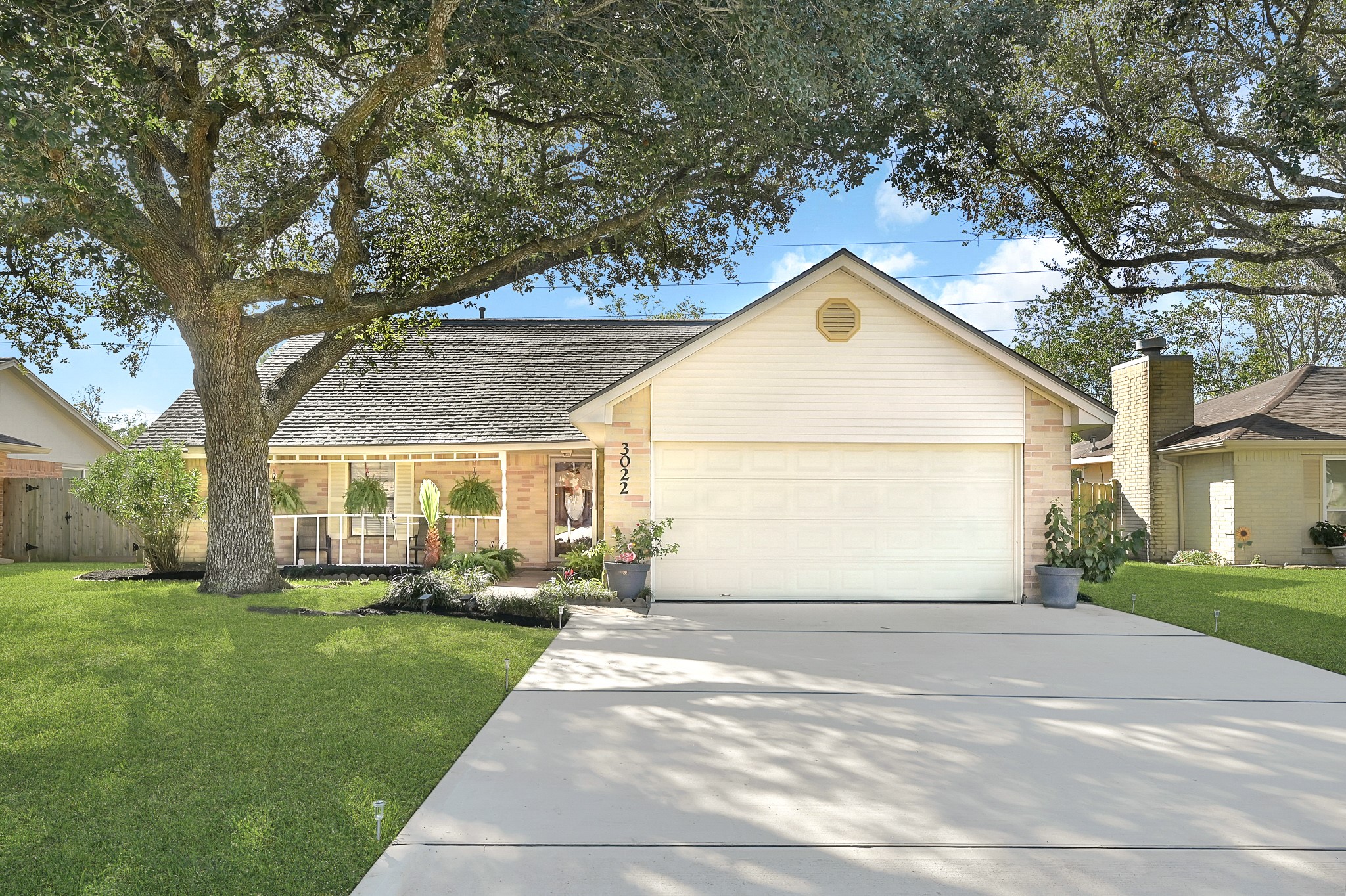 3022 S Peach Hollow Circle Pearland TX 77584