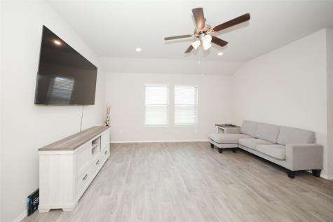 2407 Divot Lane Navasota TX 77868