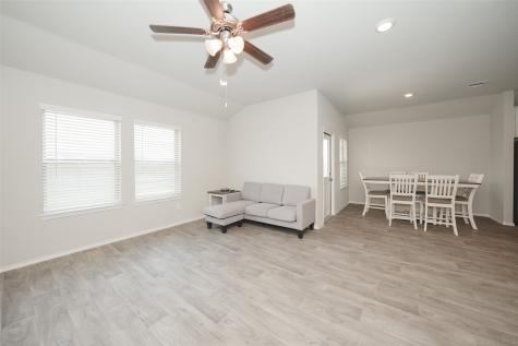 2407 Divot Lane Navasota TX 77868