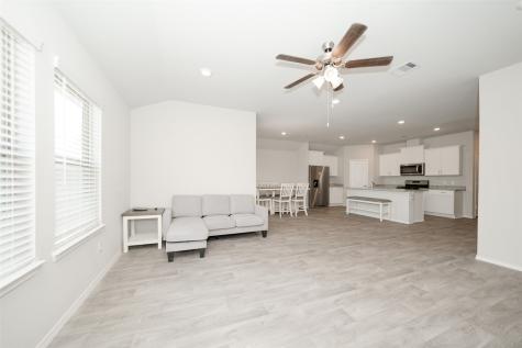 2407 Divot Lane Navasota TX 77868