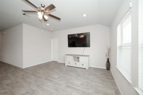 2407 Divot Lane Navasota TX 77868