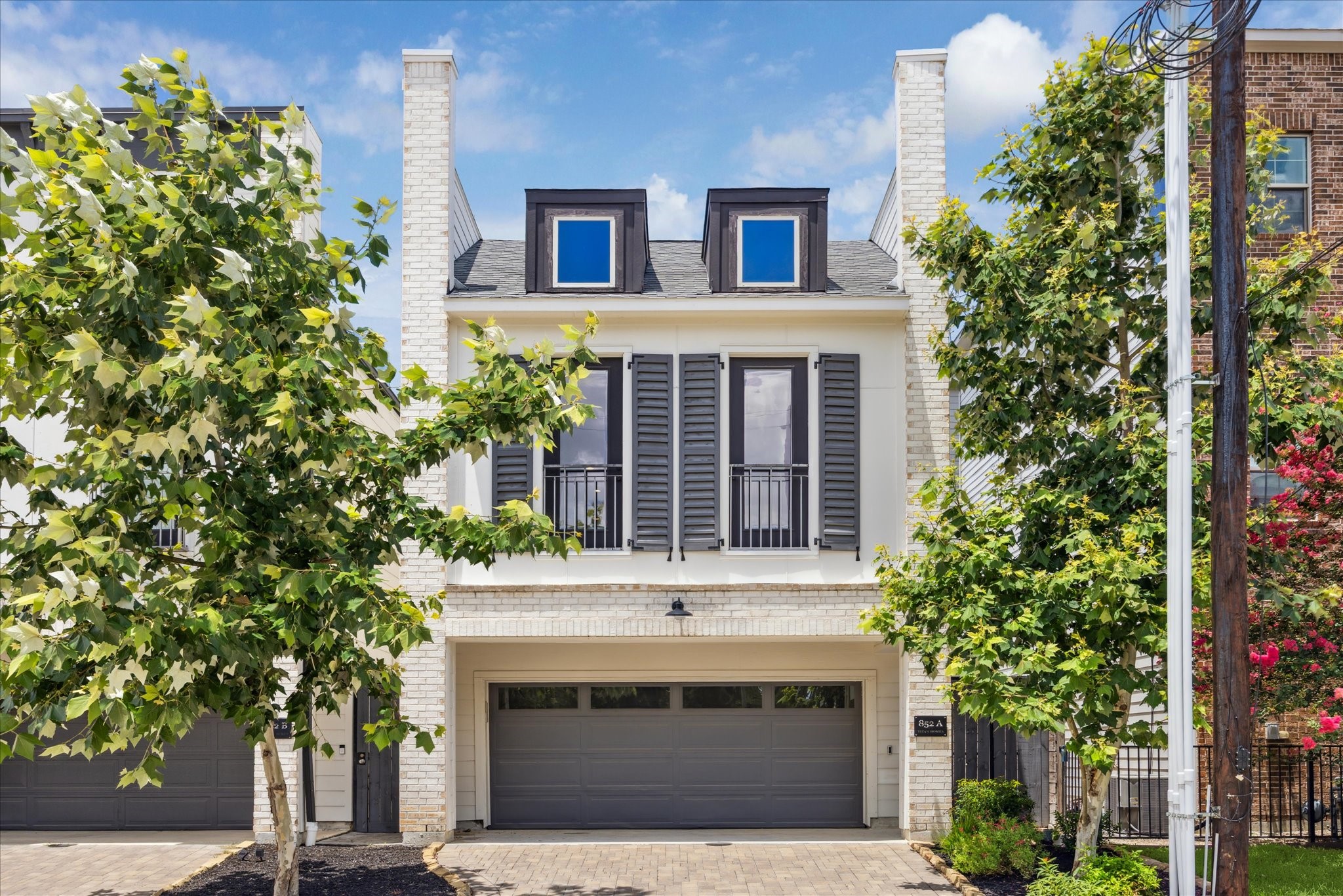 852 Fisher Street A Houston TX 77018