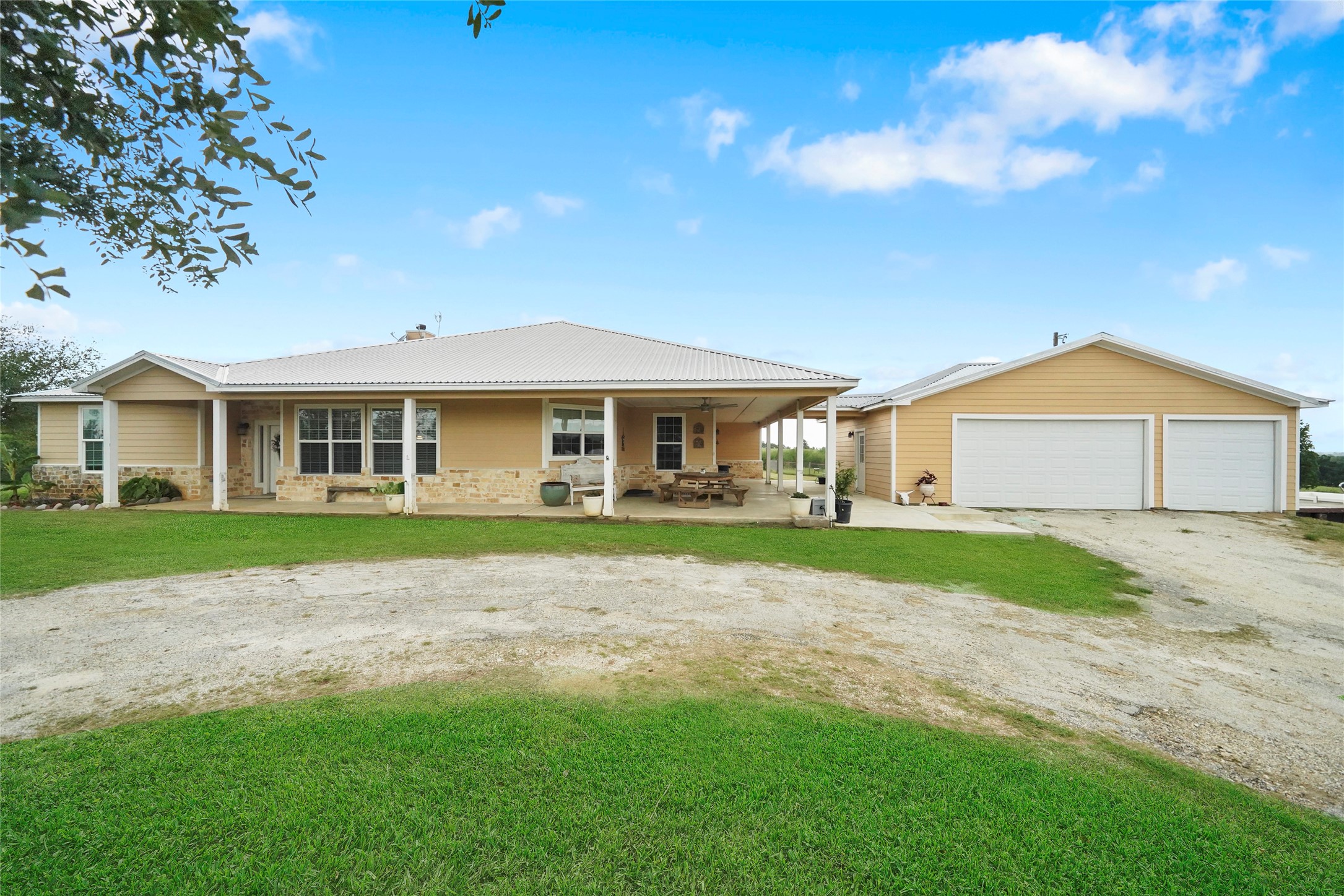 12175 Meleski School Lane Chappell Hill TX 77426