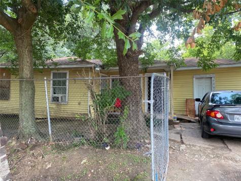 5018 Golden Forest Drive Houston TX 77091