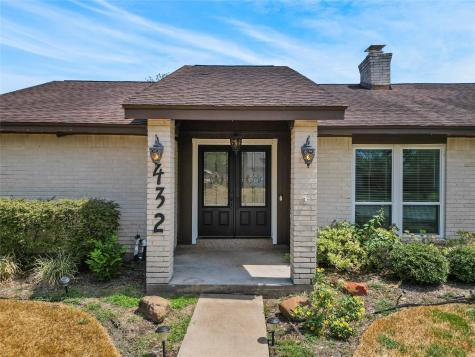 432 Broadmoor Street Friendswood TX 77546