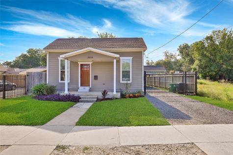 2604 Cochran Street Houston TX 77009